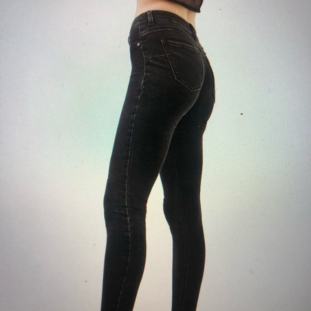 Stretchy black push up jeans